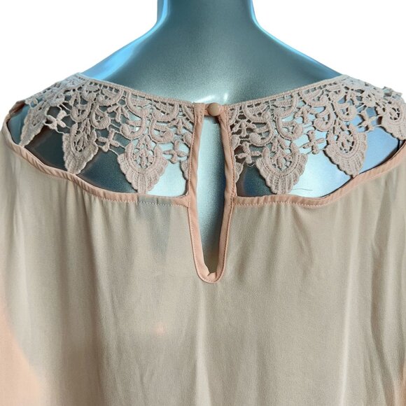 Bellatrix Peach Chiffon Blouse With Lace Crochet Neckline Long Sleeves 1X - Picture 7 of 7